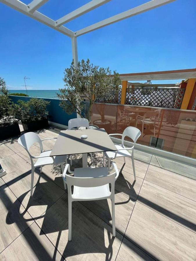 Mar60 Apartments Каорле Екстериор снимка